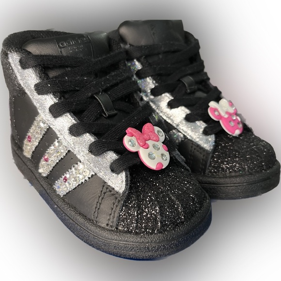 Custom Adidas - Picture 3 of 5